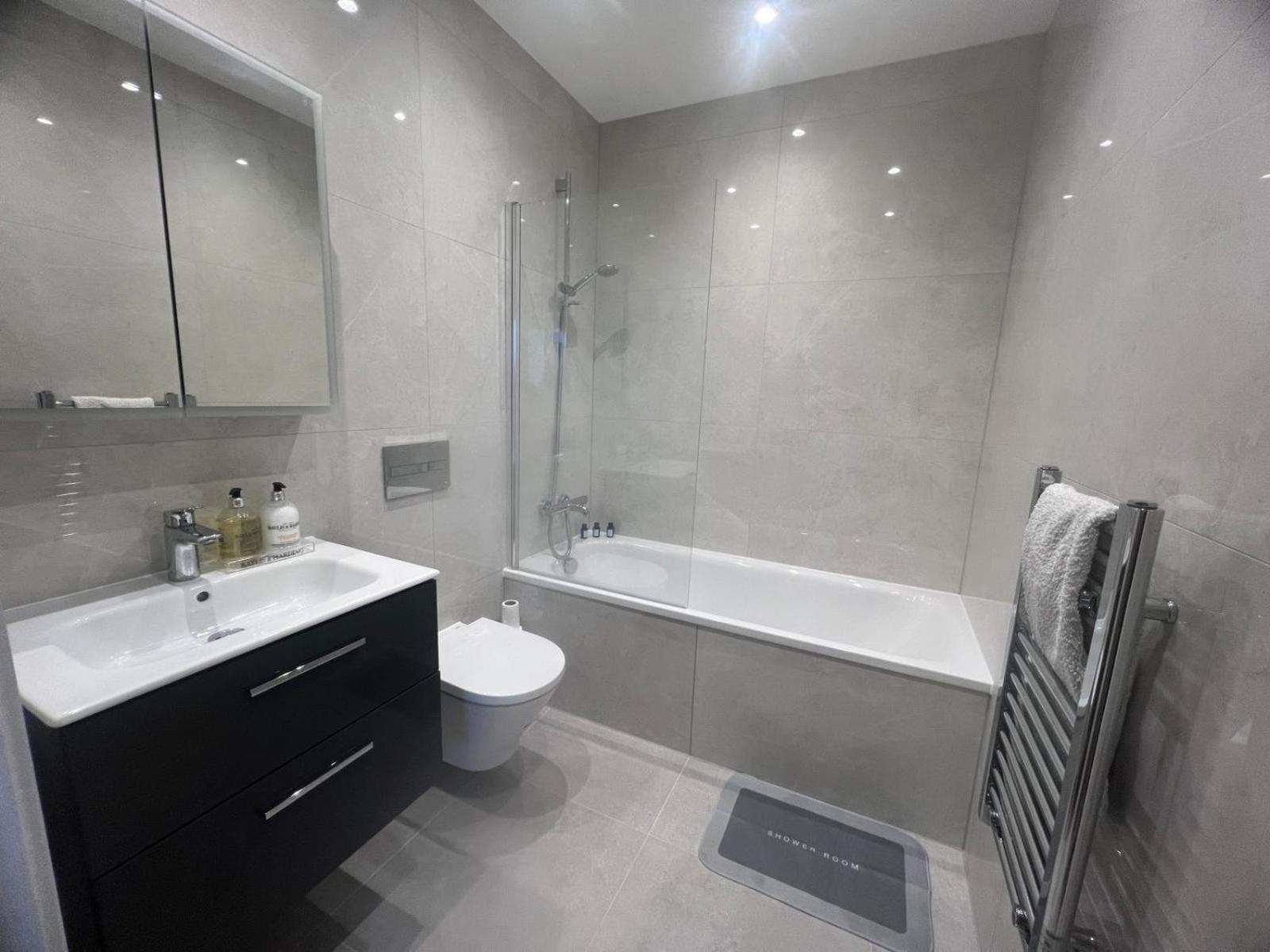 New 2 Bedroom Apartment Rickmansworth Town Centre Eksteriør bilde